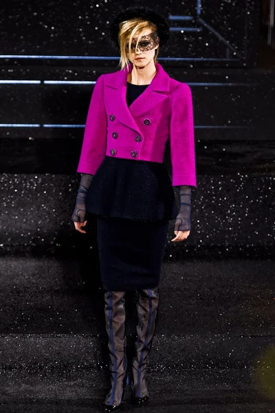 Look 11